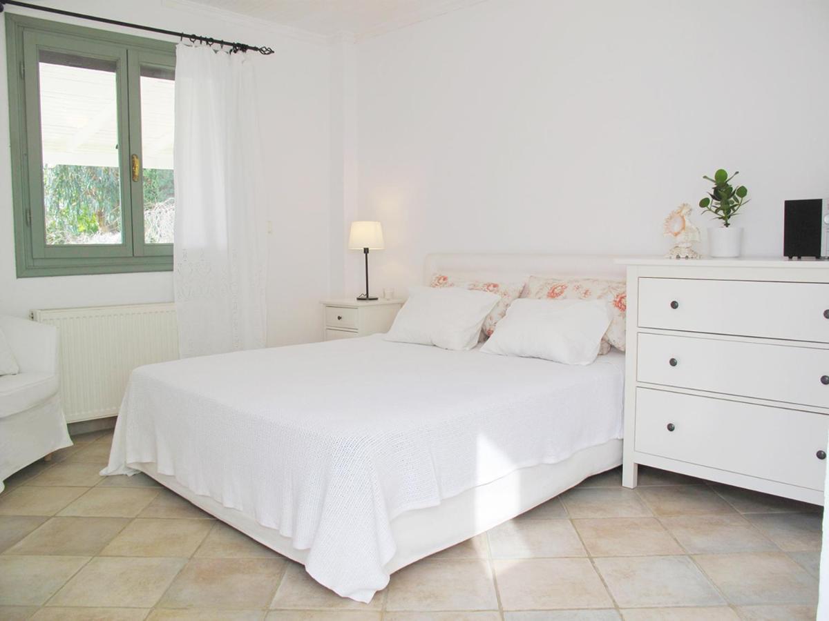 Olive Bay Beach House 阿莫利亚尼岛 外观 照片