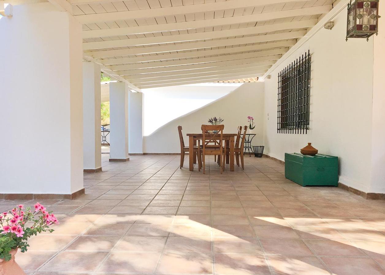 Olive Bay Beach House 阿莫利亚尼岛 外观 照片