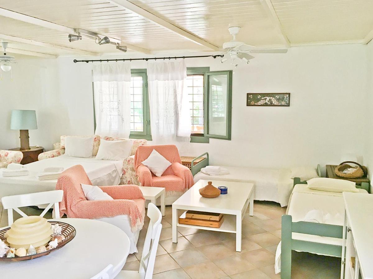 Olive Bay Beach House 阿莫利亚尼岛 外观 照片